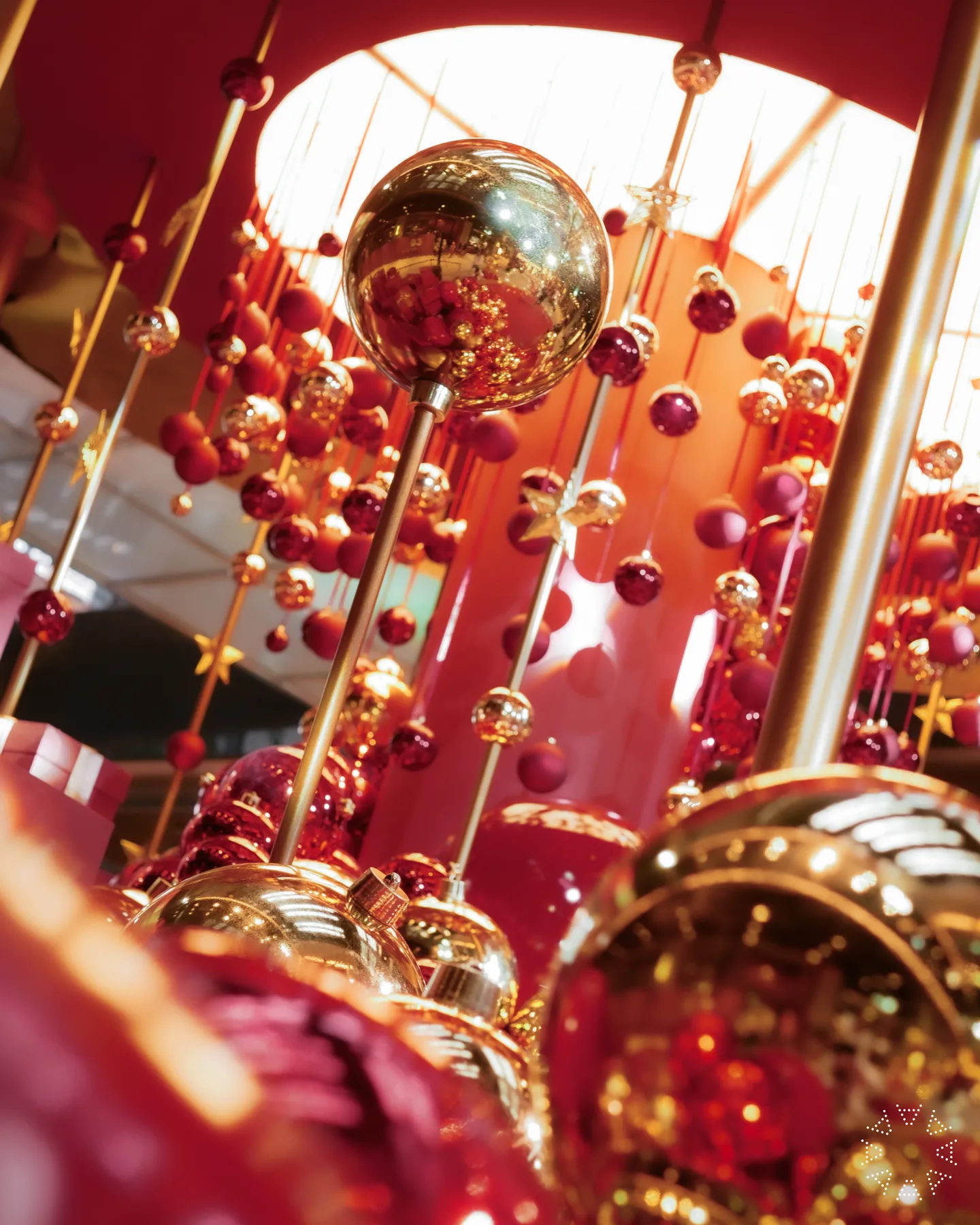 Glimmering Noël (2) Semarak Liburan Akhir Tahun di ASHTA District 8: Glimmering Noël