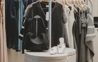 lnf-15 LOVE AND FLAIR