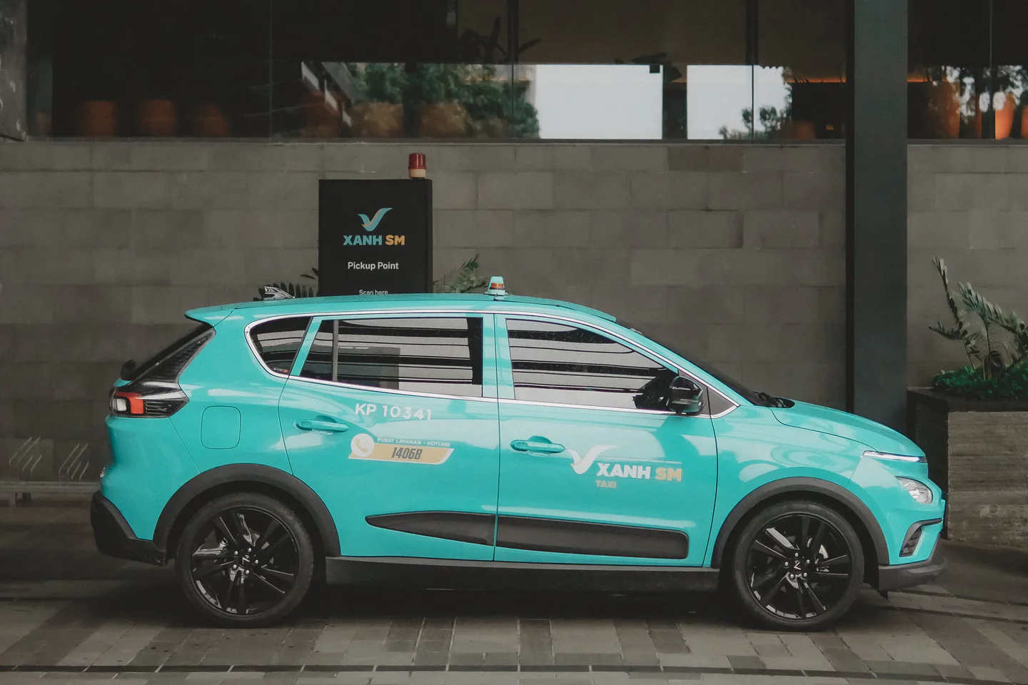 05-02-2025 15-37-53-opt-0002 Hop On, Charge Up: Sustainable Rides at ASHTA District 8