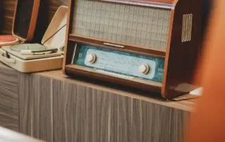 Sustainable Sound: Kris Jänssen Werks Revives Vintage Radios with Modern Tech at ASHTA District 8 SCBD