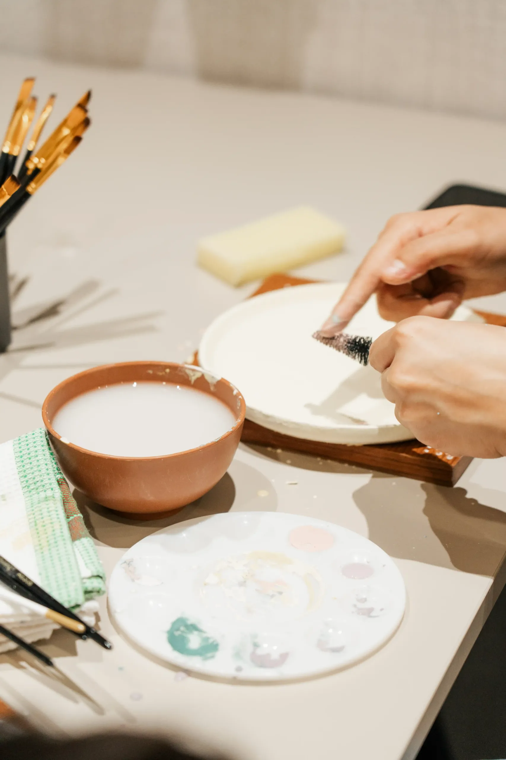 JNR05963 Painting Pottery Bisque