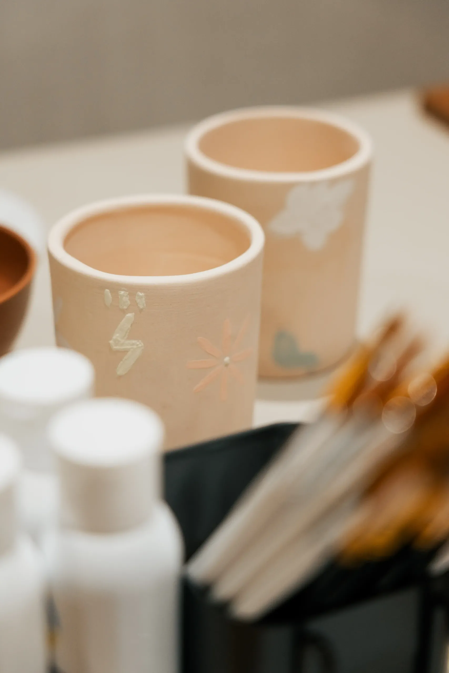 JNR06071 Painting Pottery Bisque