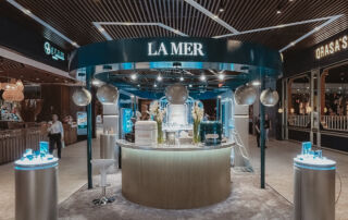 LA MER: Night To Day Miracle Journey Pop-Up