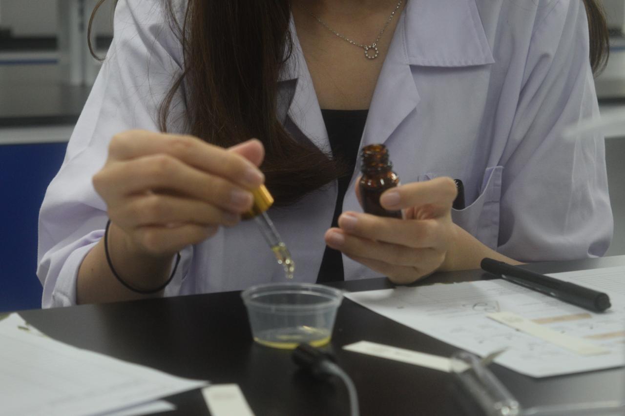 Perfume Creation Workshop with Carl & Claire